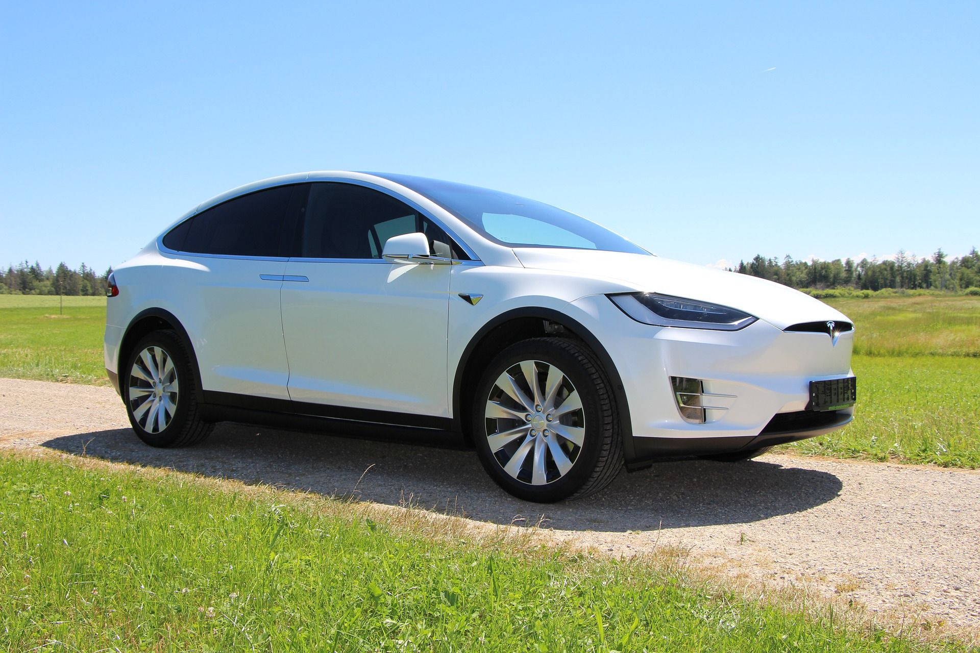 Electric Cars & Chauffeurs – The Tesla Model X